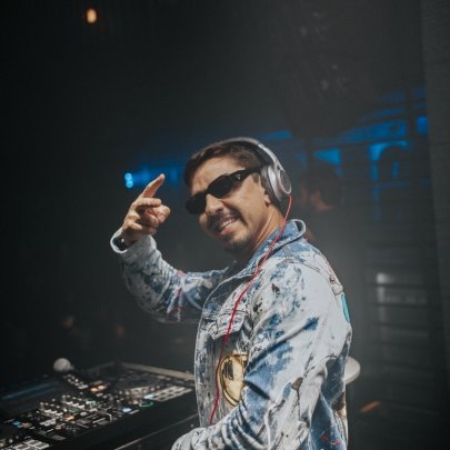 dj2.jpg